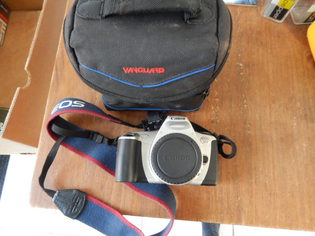 Canon EOs 300 met tas (geen idee of hij werkt), Audio, Tv en Foto, Fotocamera's Analoog, Ophalen, Gebruikt, Canon