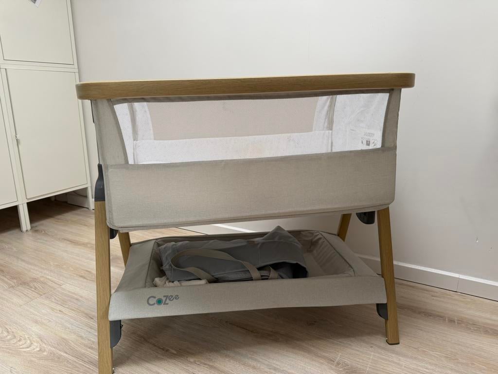 CoZee Tutti Bambini Bedside+ 2 hoeslakens & matrasbeschermer, Kinderen en Baby's, Ophalen, Gebruikt