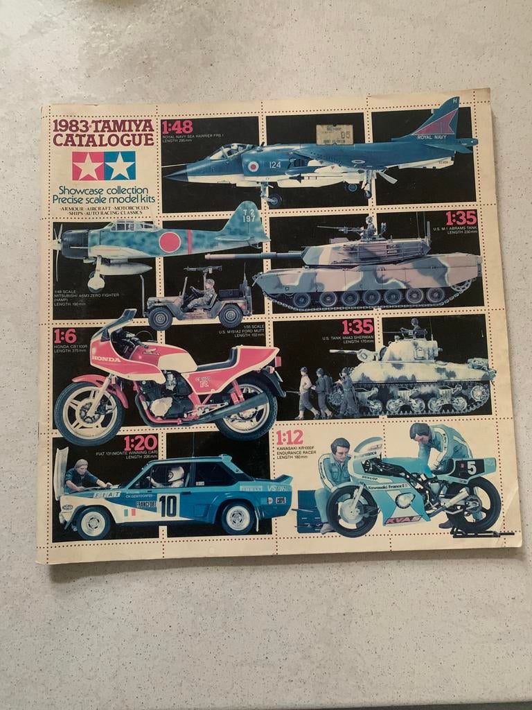 Tamiya catalogus 1983, Ophalen of Verzenden, Zo goed als nieuw