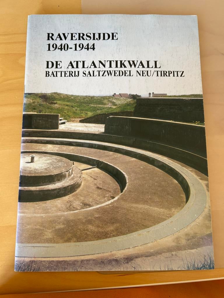 Raversijde 1940 1944 De Atlantikwall, Ophalen of Verzenden, Zo goed als nieuw