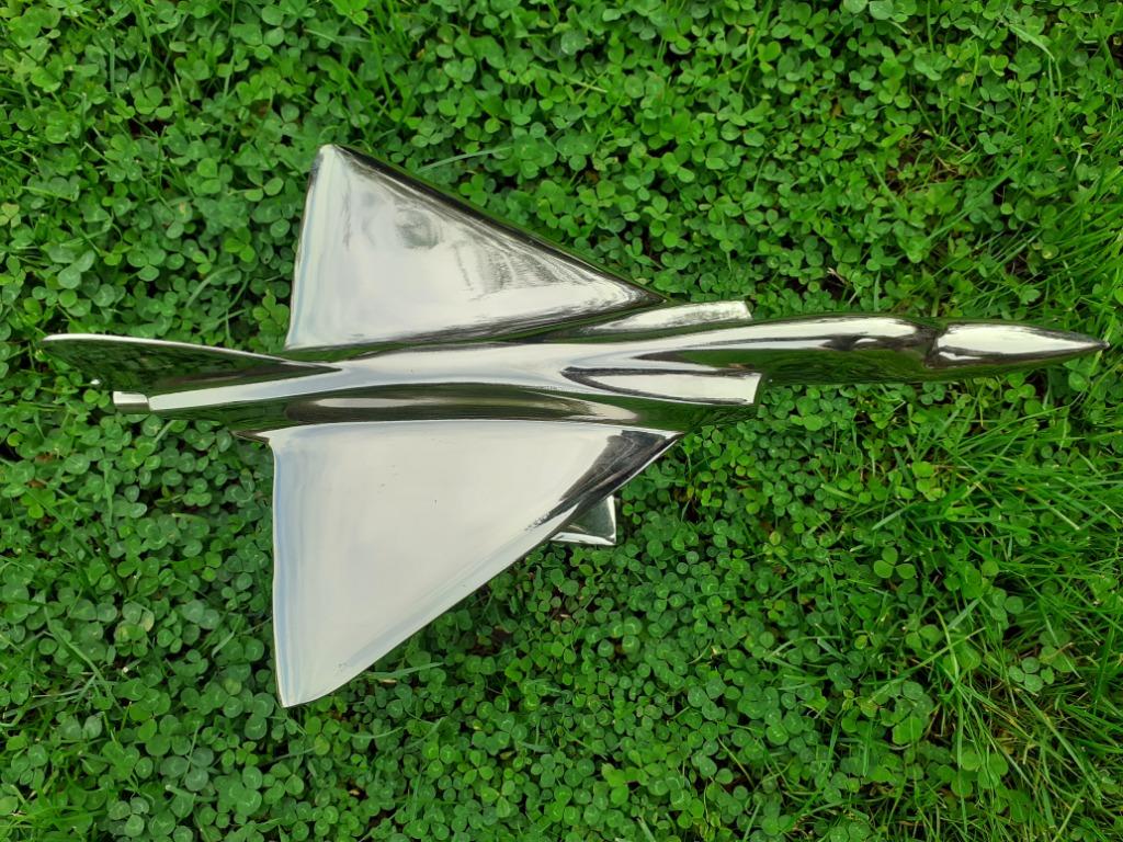 PRACHTIG GEVECHTSVLIEGTUIG VAN GEGOTEN ALUMINIUM, Verzamelen, Luchtvaart en Vliegtuigspotten, Ophalen of Verzenden, Zo goed als nieuw