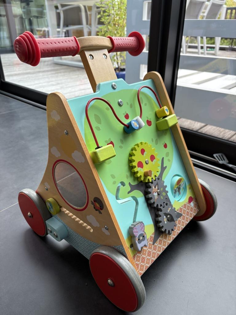 Pousseur trotteur bois avec activités, Enfants & Bébés, Enlèvement, Comme neuf