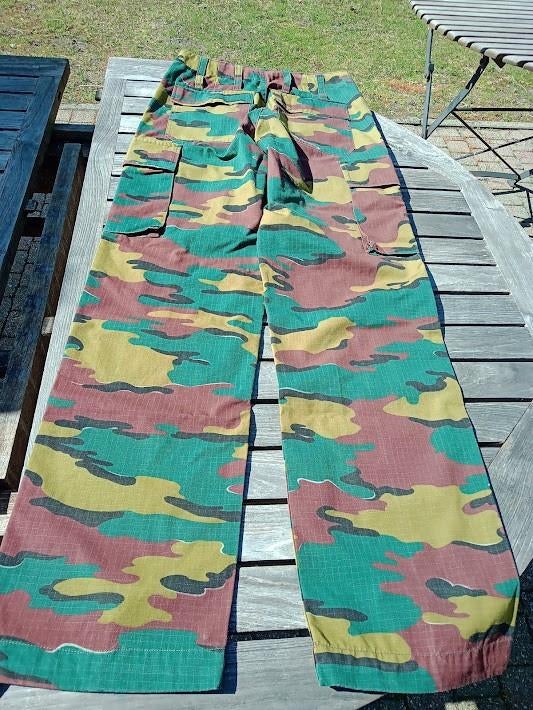 leger broek en hemd 25€., Verzamelen, Militaria | Algemeen, Landmacht, Kleding of Schoenen, Ophalen