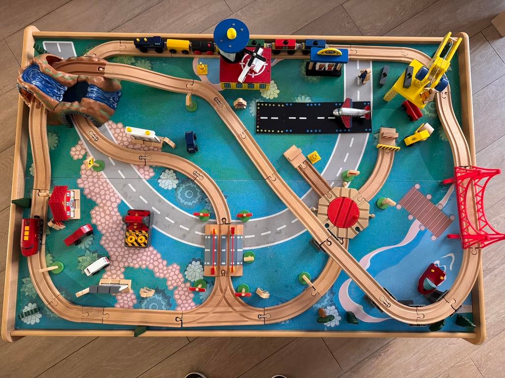 Table circuit de train en bois kidkraft, Enfants & Bébés, Jouets | Circuits, Autres marques, Comme neuf, Enlèvement, Circuit