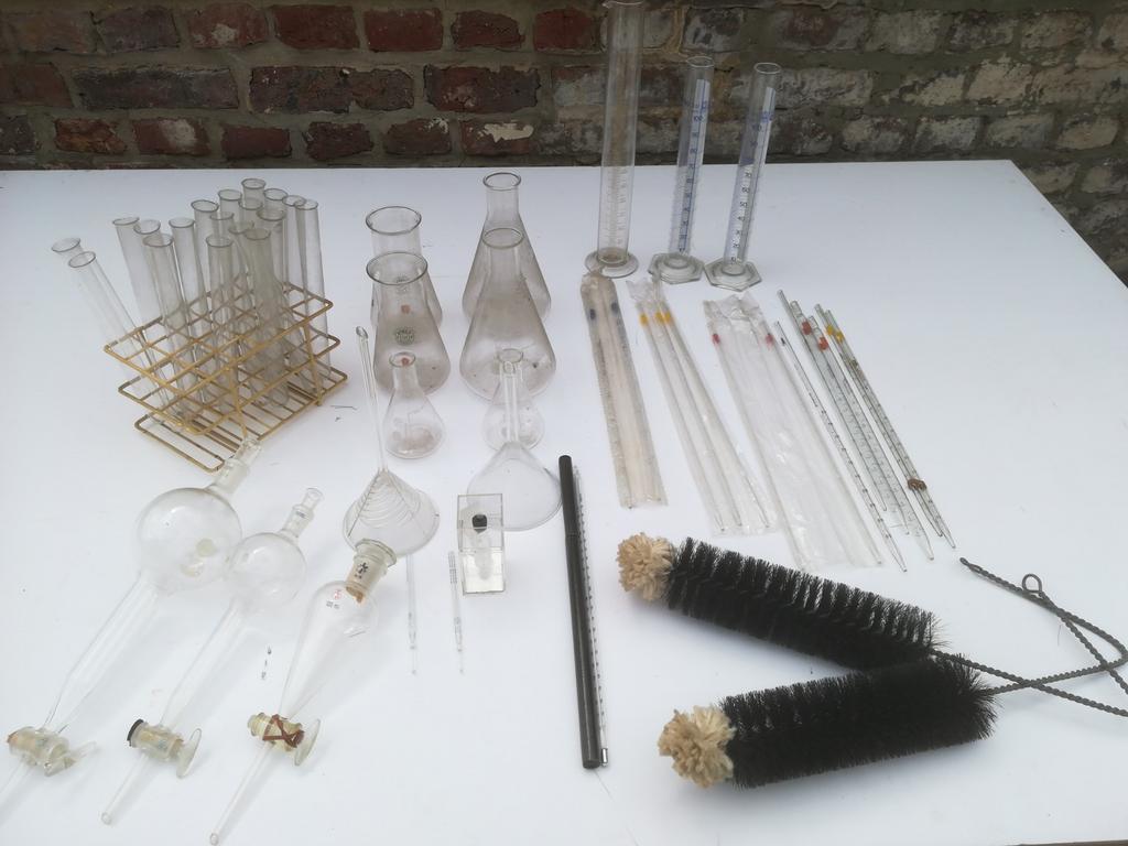 Laboratoriumapparatuur. Lot, Ophalen of Verzenden, Zo goed als nieuw
