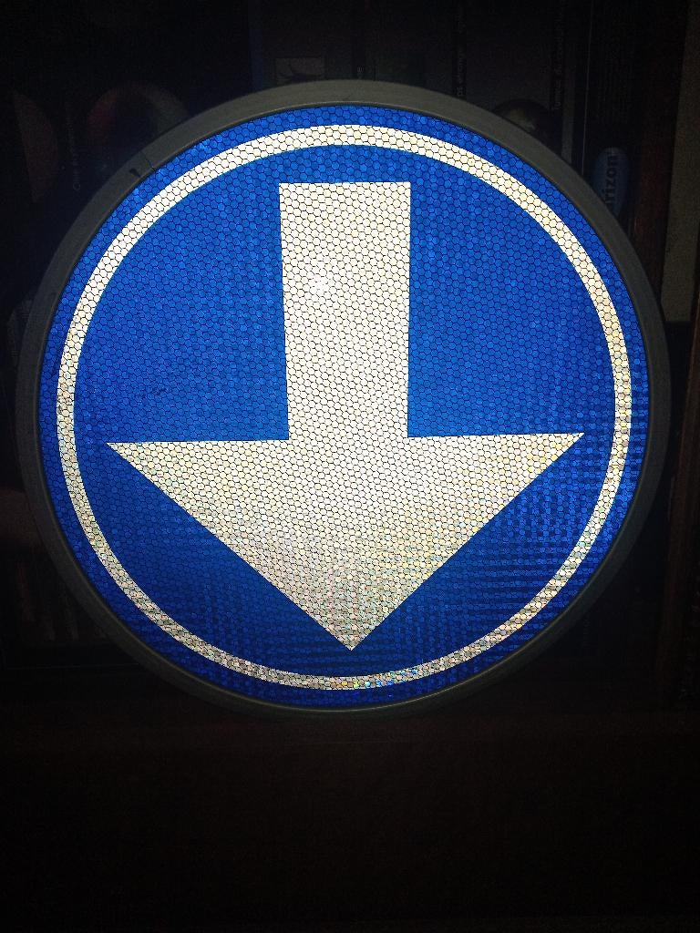 reflecterend richtingsteken, Ophalen of Verzenden, Zo goed als nieuw