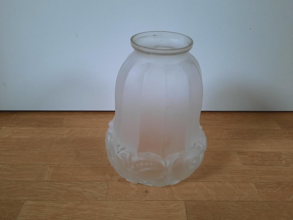 Antieke lampenkappen in melkglas, Enlèvement ou Envoi