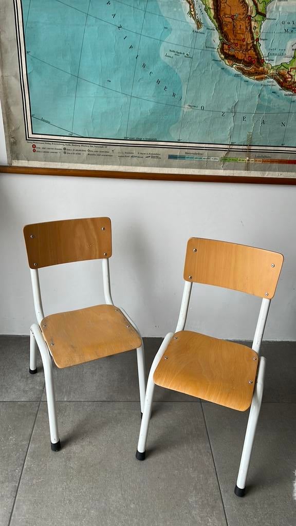 Chaise d’école enfant en bois, Ecole, Autres couleurs, Deux, Enlèvement