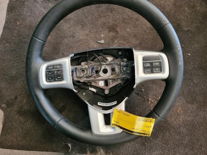 Volant d'un Fiat Freemont, Enlèvement ou Envoi, 3 mois de garantie, Utilisé, Fiat