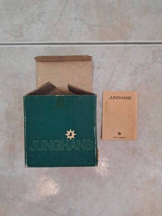 Boite vide + notice du réveil Junghans. Vintage.  Rdv brux, Enlèvement ou Envoi