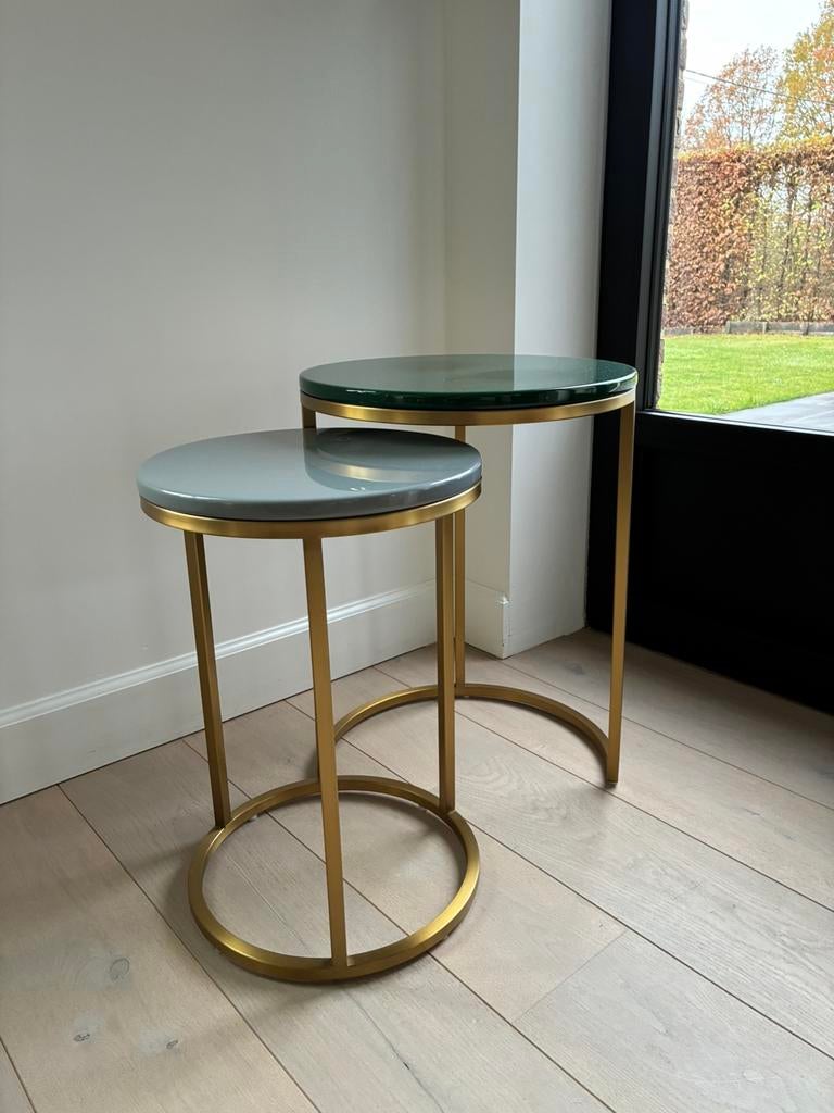Tables d'appoint WRISTPOTS, Enlèvement, Comme neuf, Synthétique