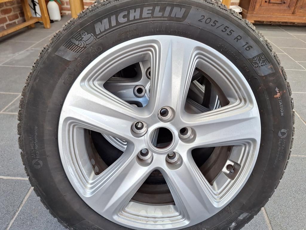 Pneus hiver Michelin Alpin 205/55 R16, Autos : Pièces & Accessoires, Pneus & Jantes, Enlèvement, Pneus hiver, Pneu(s)