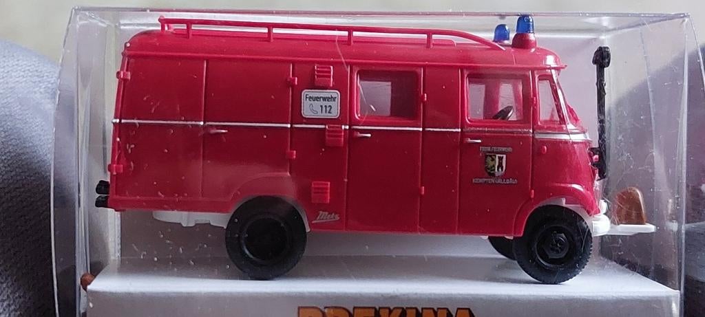 H0LK 0706 MERCEDES-BENZ LF 319 1/87, Enlèvement ou Envoi, Neuf, Bus ou Camion, Brekina