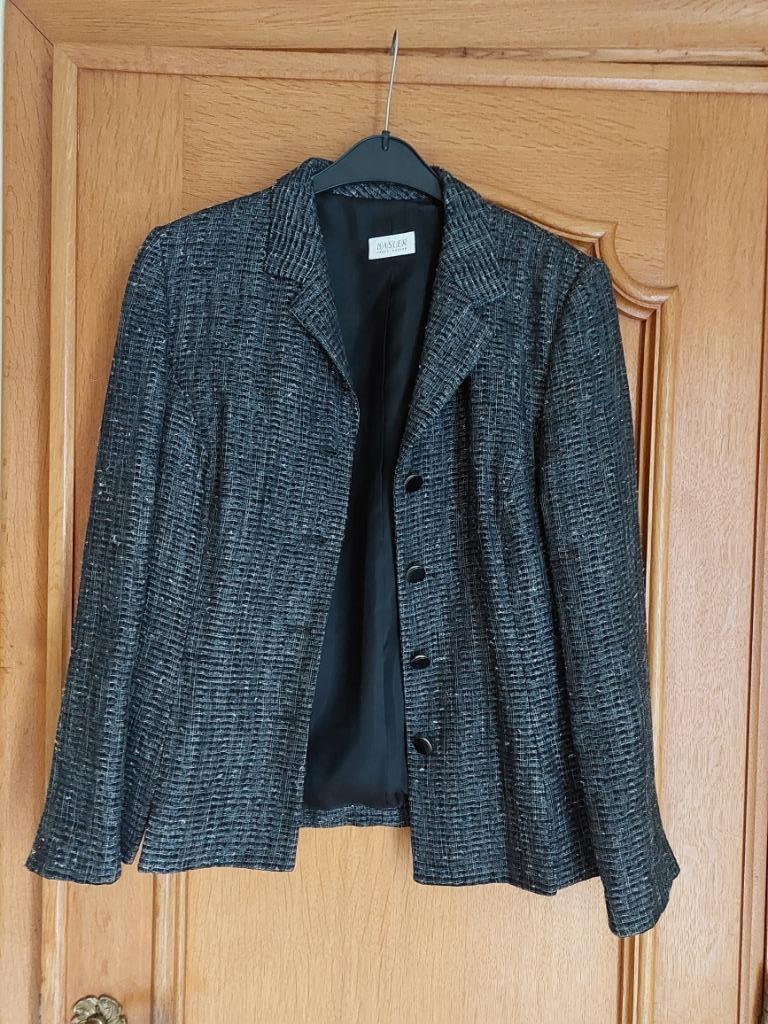Blazer noir (fils argentés) - Basler - T38 - Neuve!, Vêtements | Femmes, Neuf, Taille 38/40 (M), Enlèvement ou Envoi, Basler