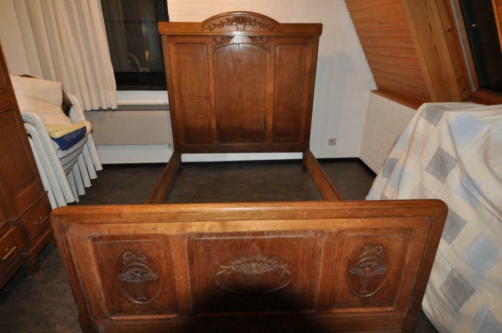 Antiek bedframe in eik, Ophalen