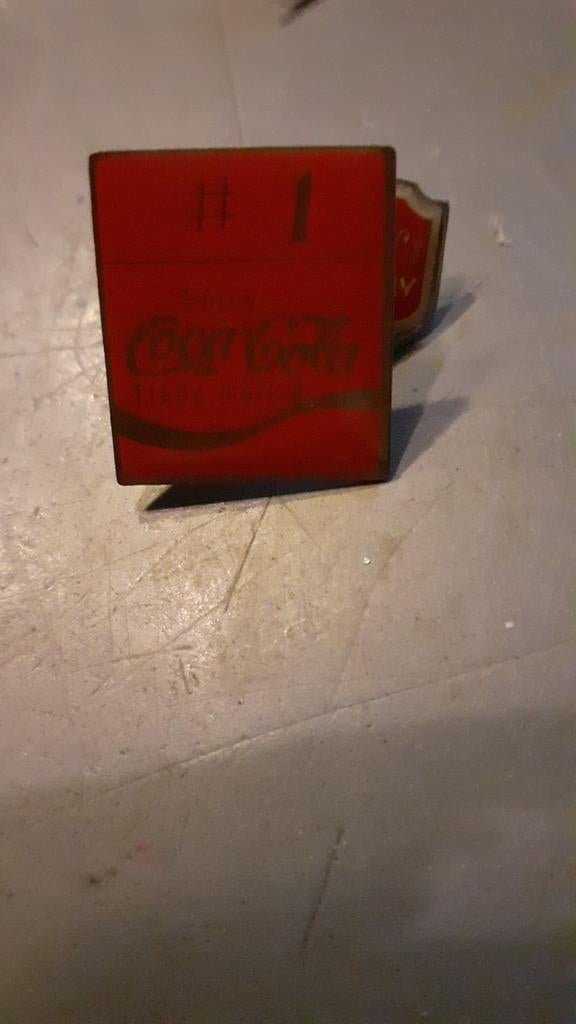 pin's coca cola mod 1, Enlèvement ou Envoi, Utilisé, Autres types
