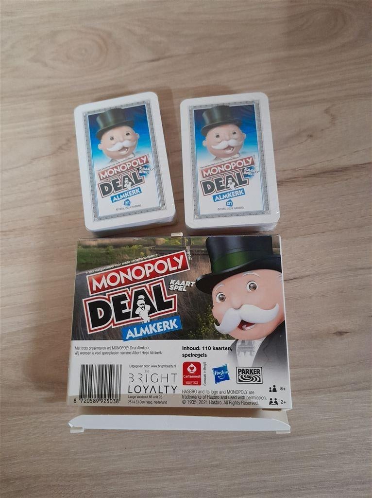 Monopoly deal - almkerk - s1436, Hobby en Vrije tijd, Gezelschapsspellen | Bordspellen, Verzenden, Zo goed als nieuw