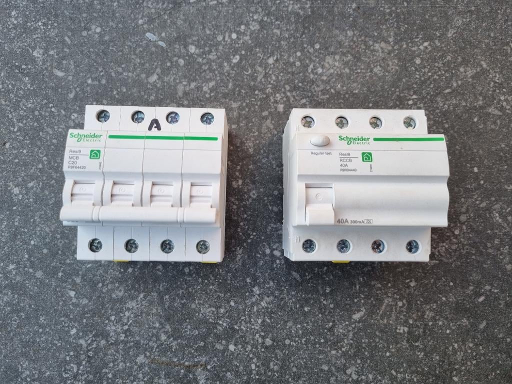 Schneider Electric Resi9 Automaat + Differentieel, Ophalen, Nieuw, Overige typen