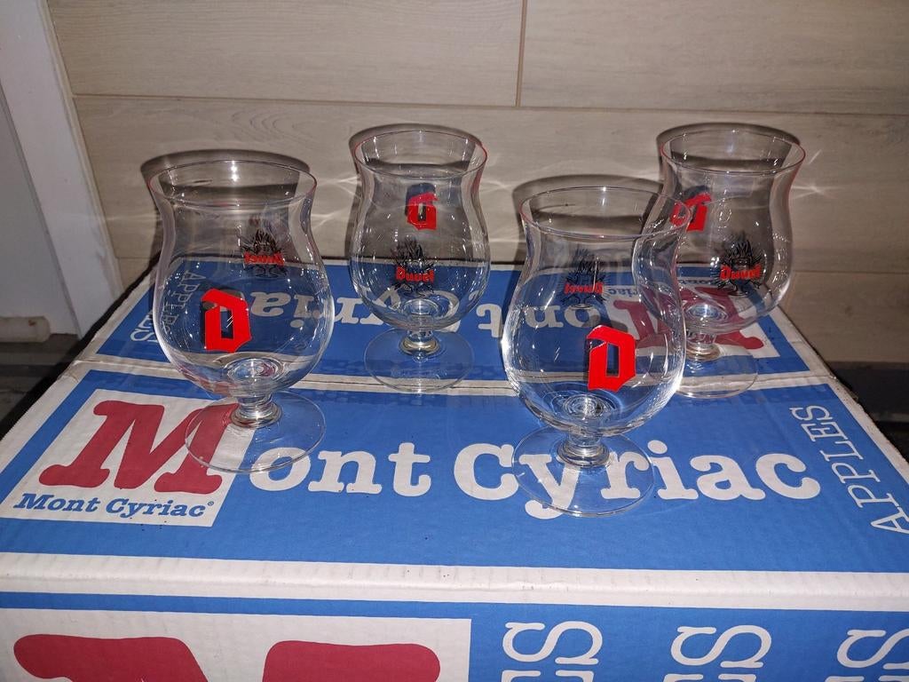 Duvel glazen 25cl, Verzamelen, Ophalen of Verzenden, Zo goed als nieuw, Glas of Glazen, Duvel