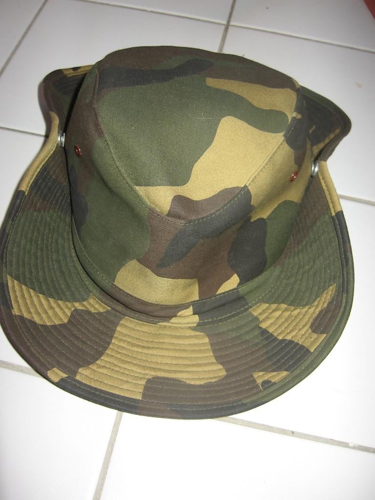 Chapeau Camouflage., Enlèvement ou Envoi, Chapeau, 58 ou 59 cm (L, 7¼ ou ⅜ pouces), Neuf