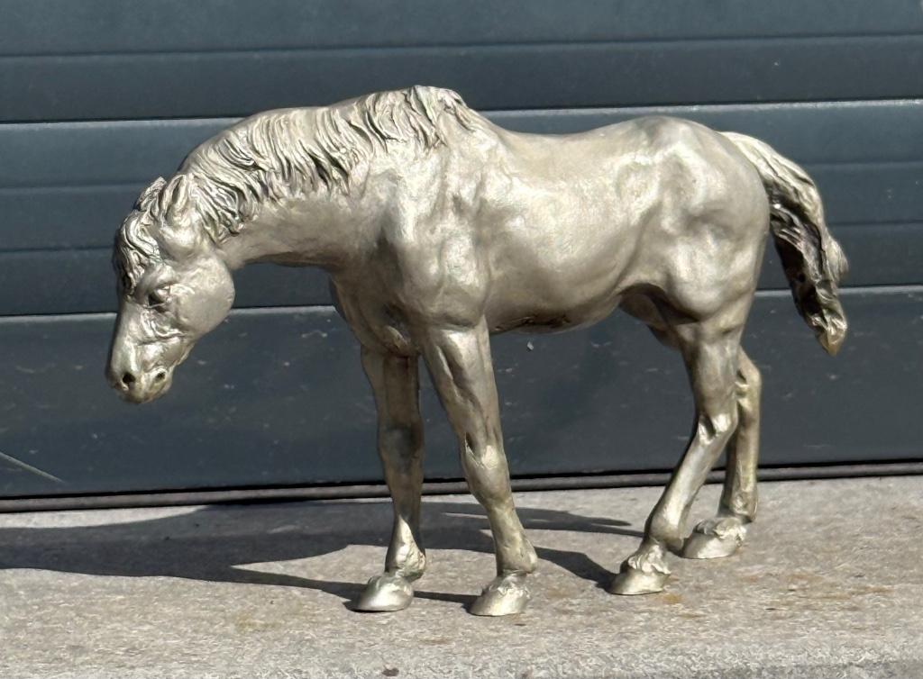 Superbe Cheval en étain signé Baches, Enlèvement ou Envoi