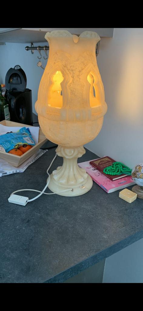 Albasten lamp, Huis en Inrichting, Overige materialen, 50 tot 75 cm, Albatre, Ophalen of Verzenden