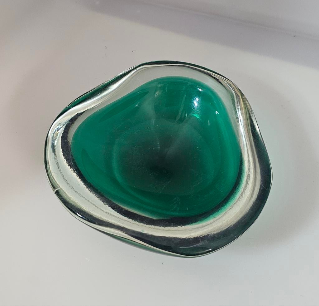 Murano groen en doorzichtig schaaltje, Antiek en Kunst, Ophalen of Verzenden