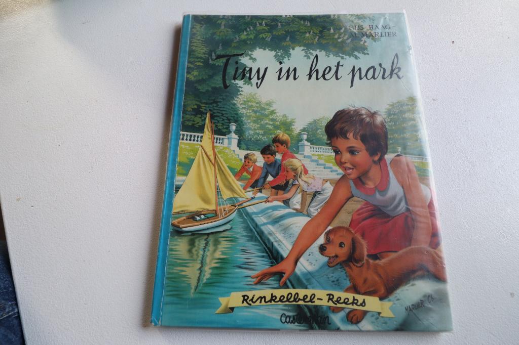 Tiny in het park, Boeken, Gelezen, Fictie algemeen, Verzenden, Jongen of Meisje
