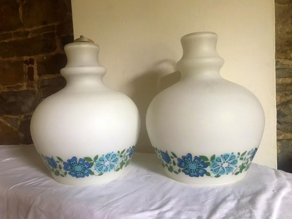 Lot de 2 superbes lustres en opaline vintage, Enlèvement ou Envoi, Comme neuf, Verre, Vintage