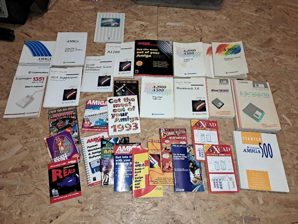 Handleidingen Commodore Amiga, Computers en Software, Vintage Computers, Ophalen of Verzenden, Commodore