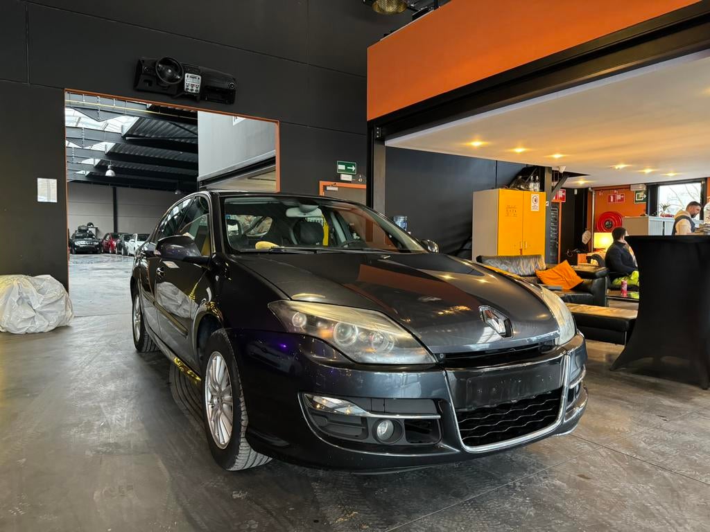 RENAULT LAGUNA, Autos, Achat, Entreprise, Boîte manuelle, 5 portes