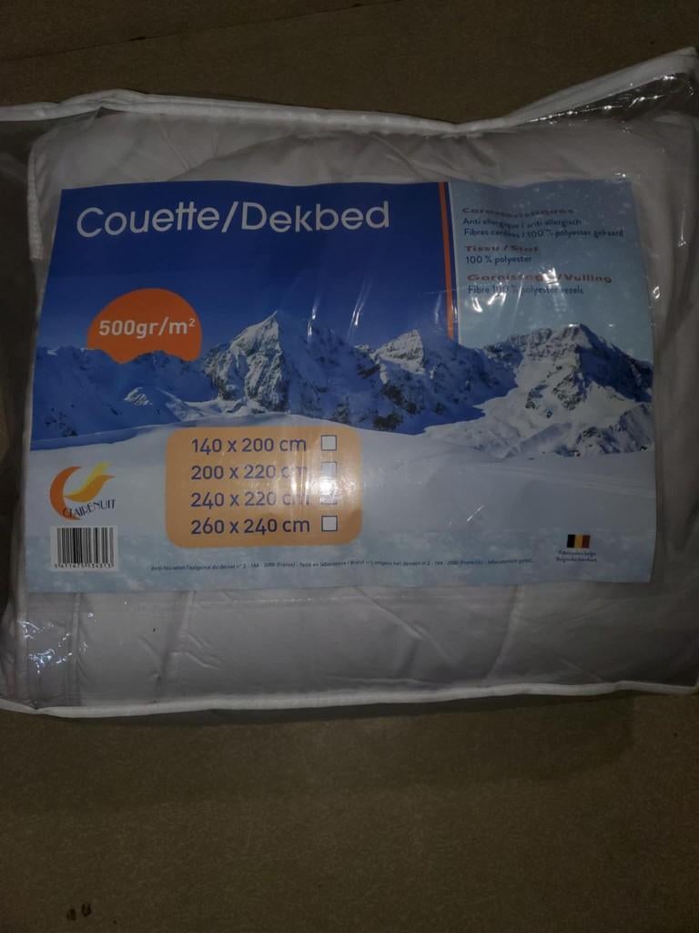 Couette 2 personnes 220x240 region seraing liege, Neuf, Enlèvement, Couverture ou Couette, Blanc