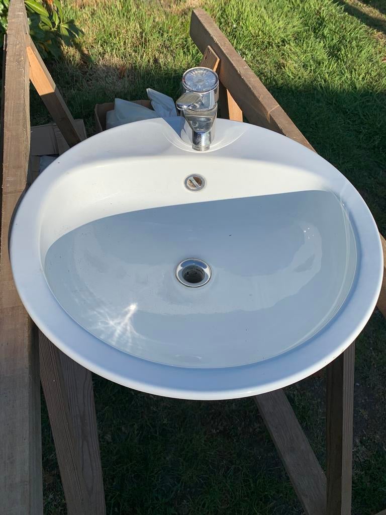Lavabo met kraan, Ophalen, Gebruikt