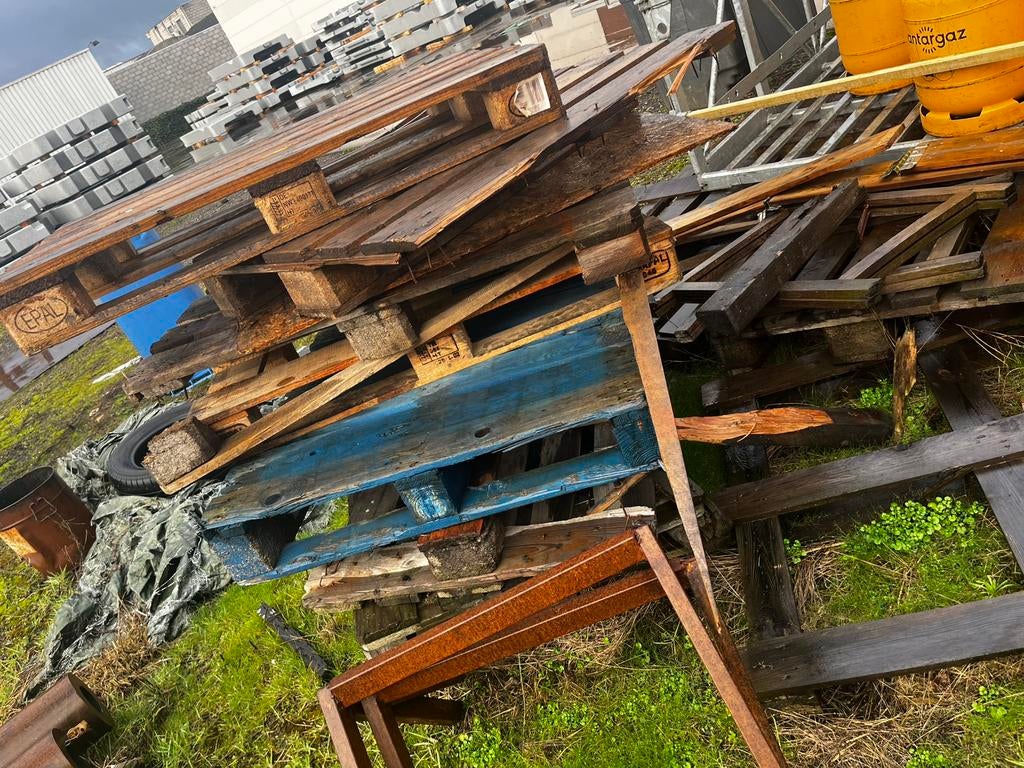 Gratis hout, Ophalen, Zo goed als nieuw