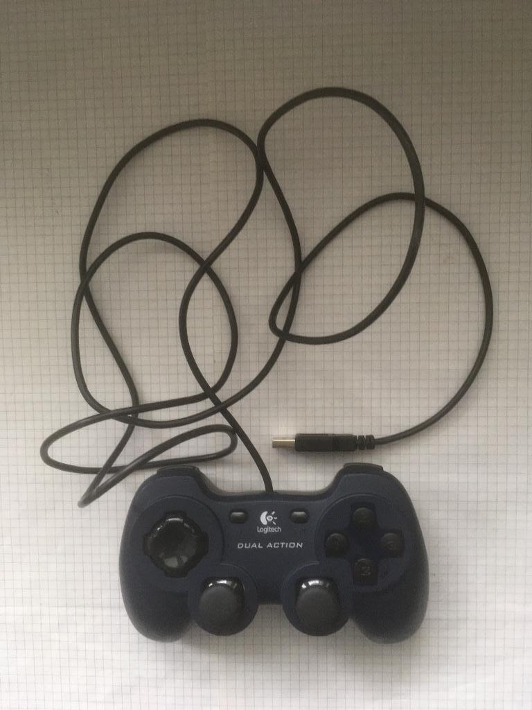 Manette Logitech Dual Action Gamepad filaire pour PC, Enlèvement ou Envoi, Utilisé, Logitech