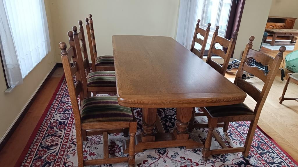 Table de salle à manger en chêne massif avec 6 chaises., Maison & Meubles, Salles à manger complètes, Enlèvement