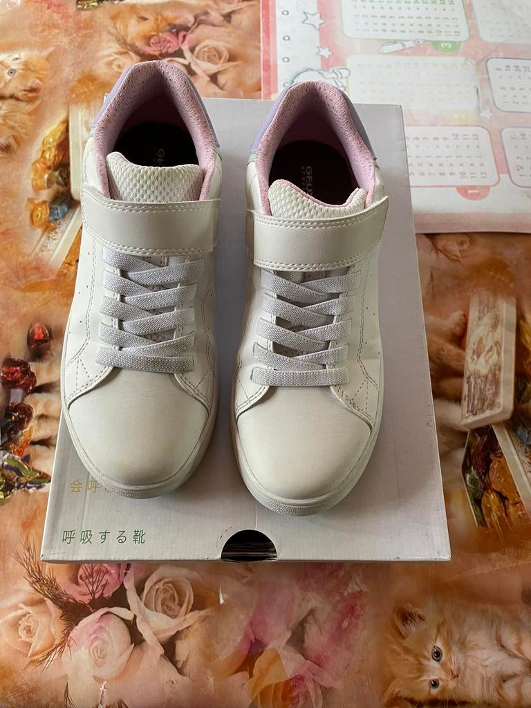 Geox sneakers maat 35 meisjes zo goed als nieuw, Ophalen of Verzenden, Zo goed als nieuw