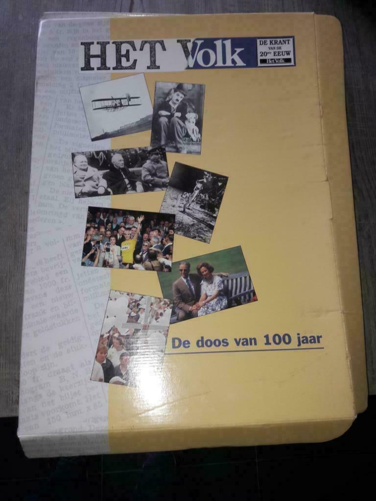 Verzamelbox Het Volk, Ophalen, Krant