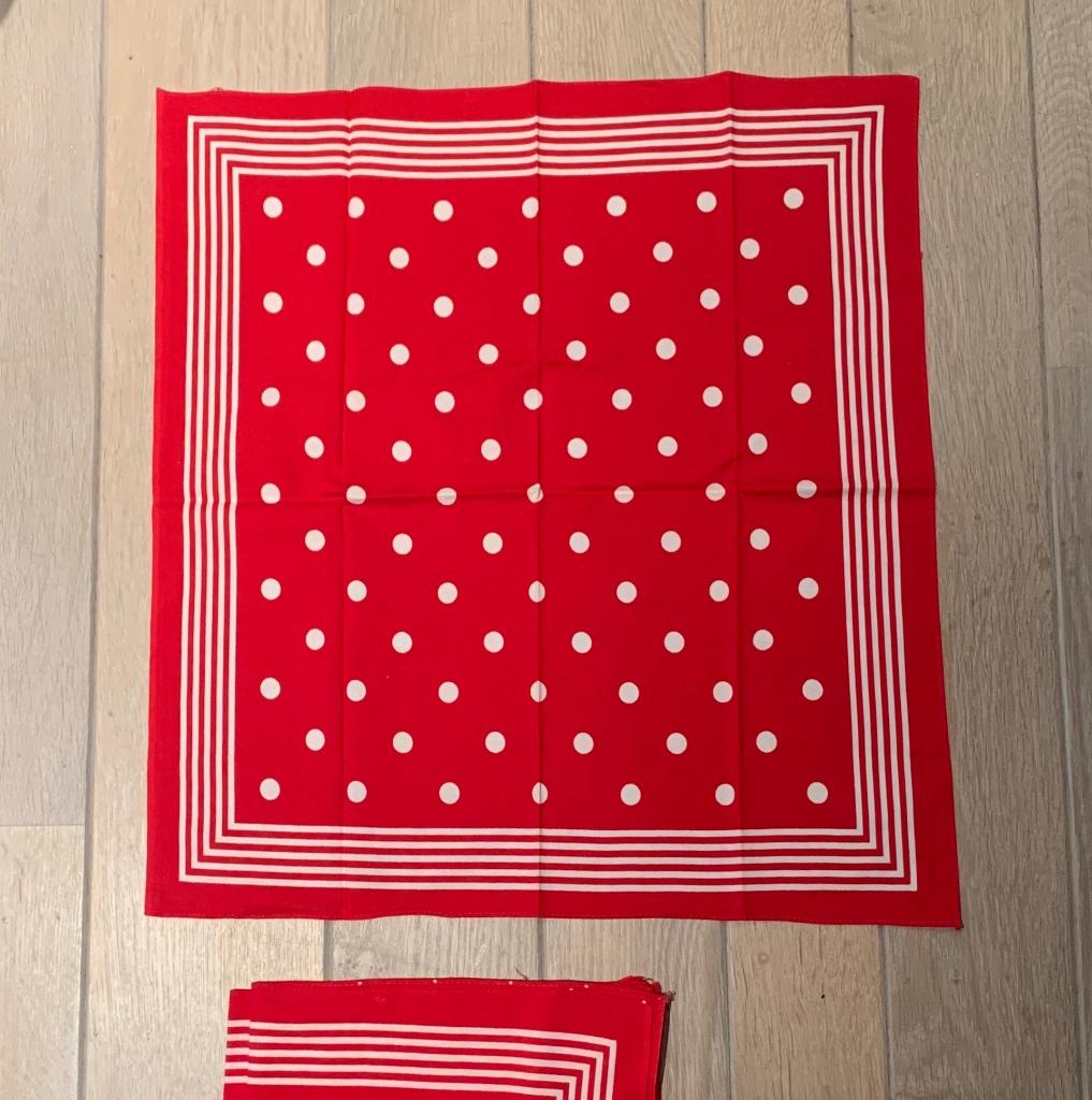 Mijnwerkers- boerenzakdoek rood met witte bollen, Ophalen of Verzenden