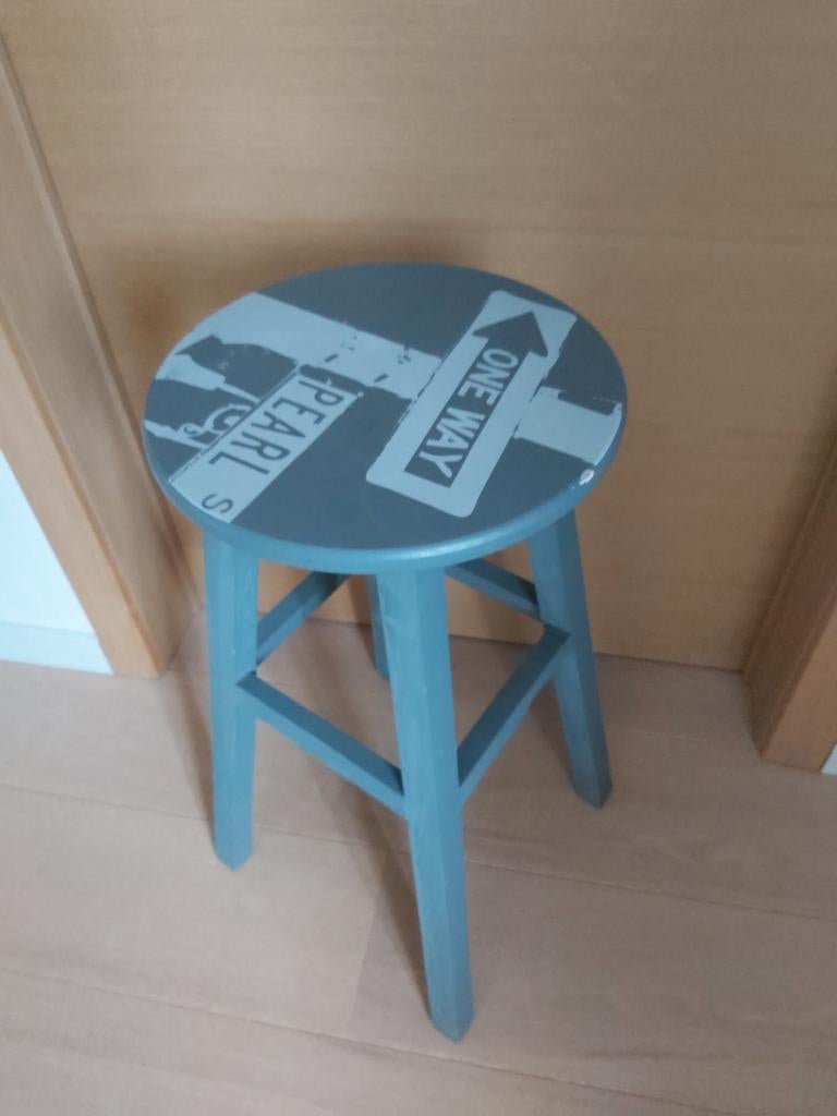Tabouret haut en bois, Enlèvement, Utilisé, Bois