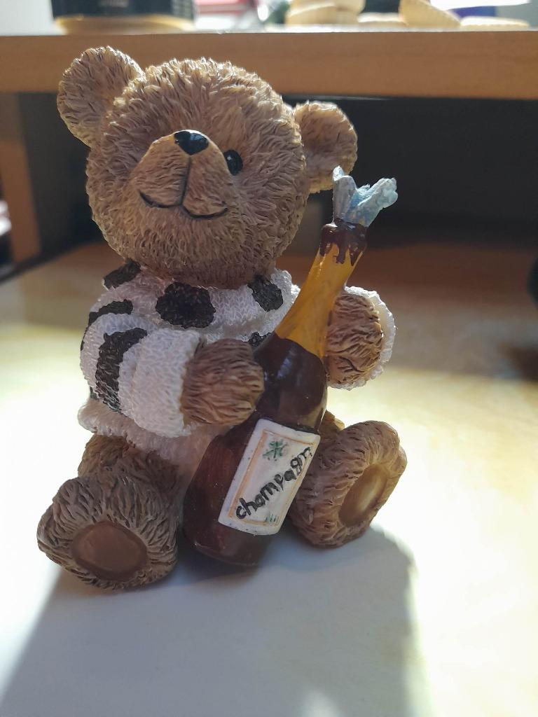 Ours avec une bouteille de champagne dans ses mains, Enlèvement ou Envoi, Comme neuf, Animal