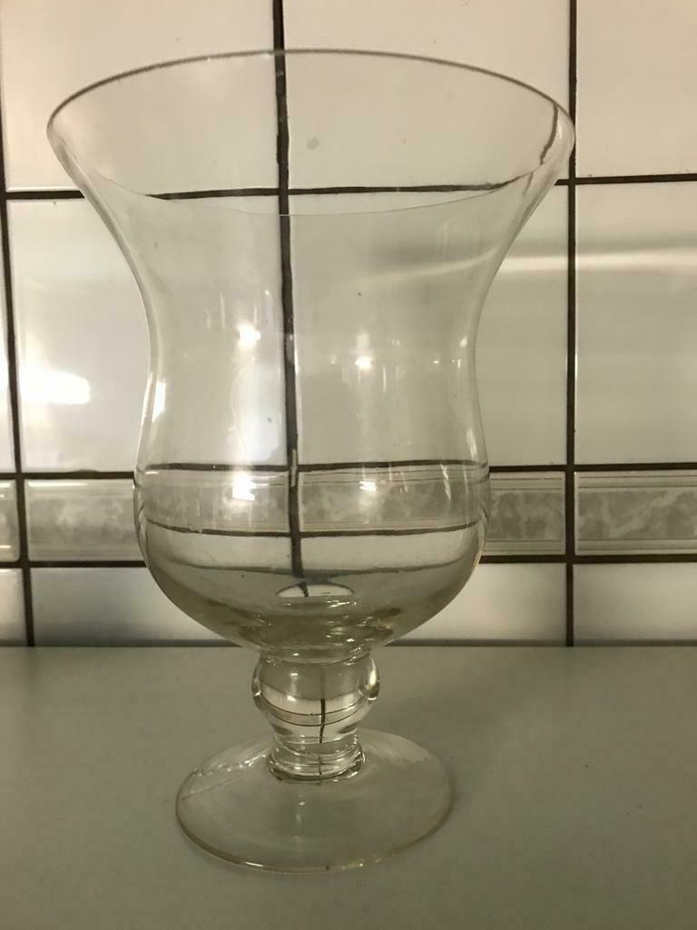 Vaas op voet, Huis en Inrichting, Woonaccessoires | Vazen, Ophalen, Zo goed als nieuw, Glas