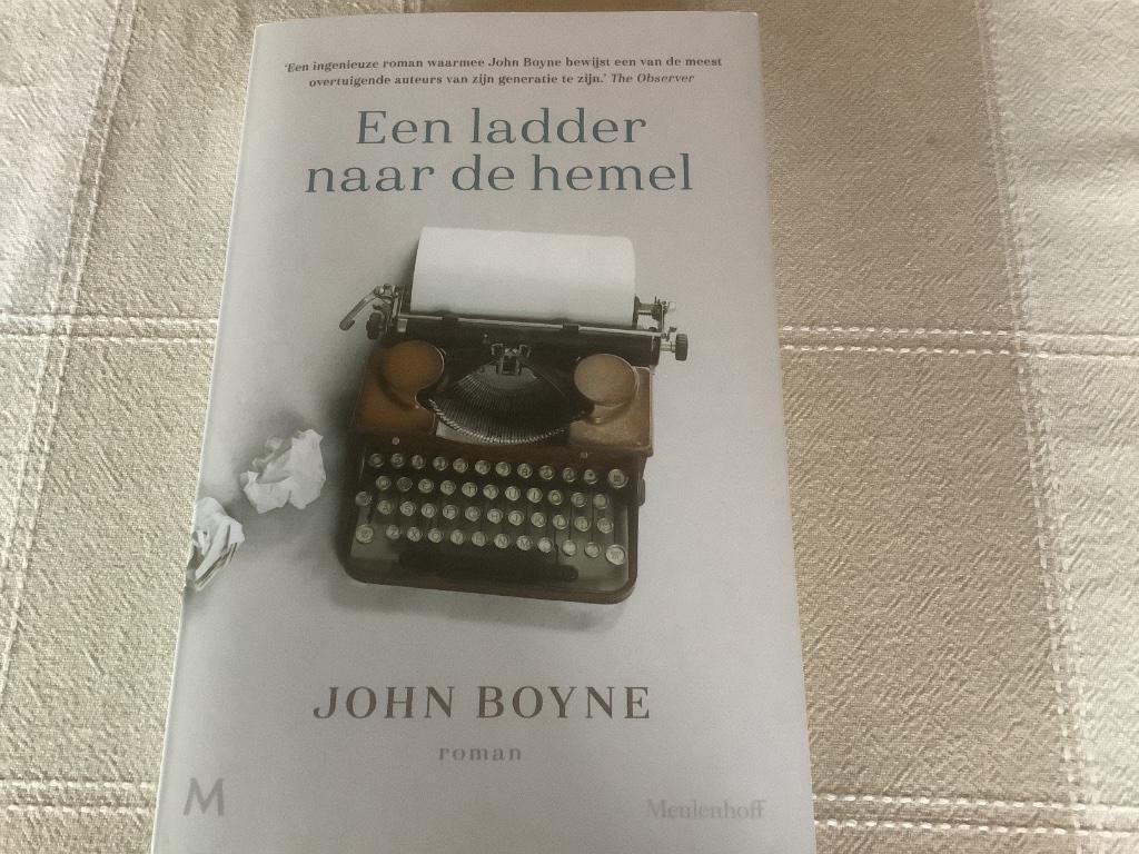 Een ladder naar de hemel - John Boyne, Boeken, Ophalen, België, John Boyne, Zo goed als nieuw