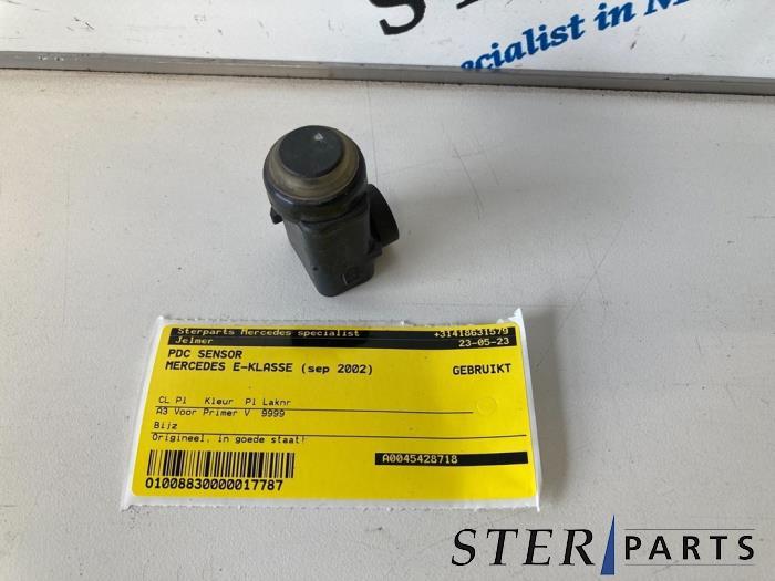Capteur PDC d'un Mercedes E-Klasse, Enlèvement ou Envoi, 3 mois de garantie, Utilisé, Mercedes-Benz