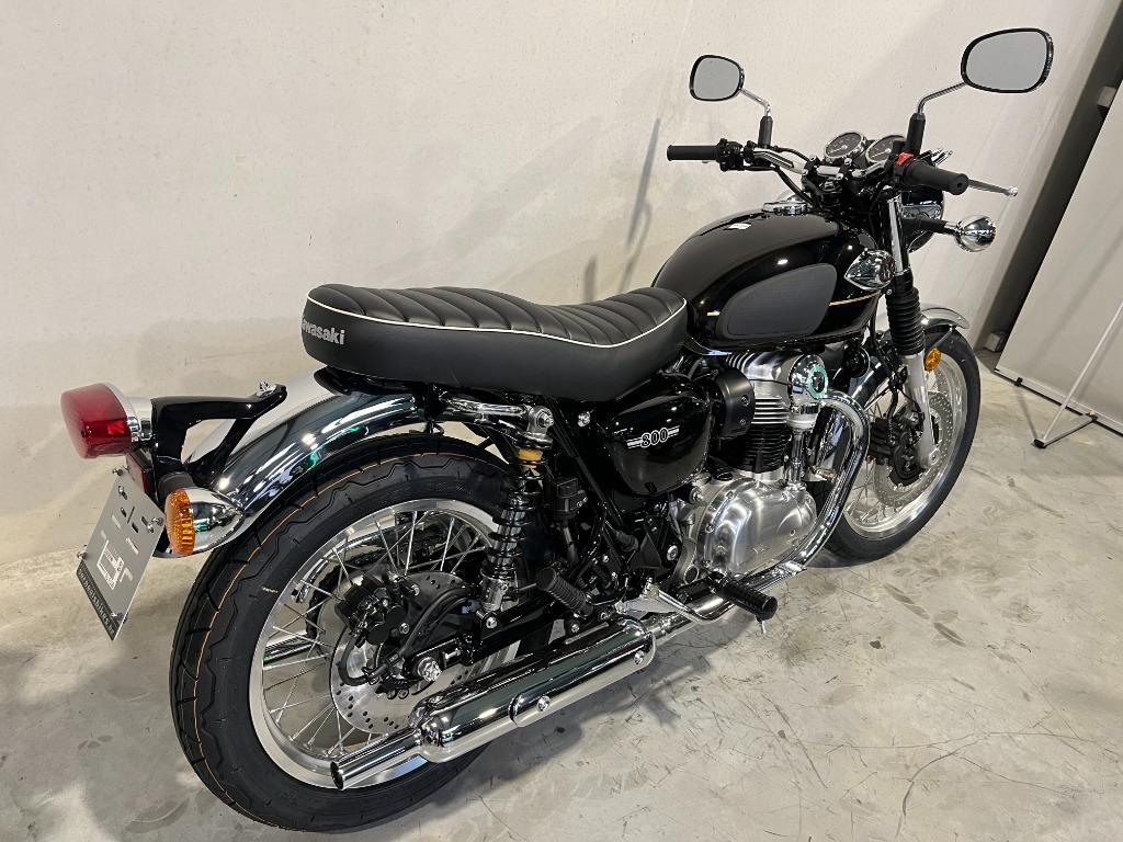 MODÈLE W800 2025 DISPONIBLE EN STOCK, Motos, Motos | Kawasaki, Entreprise, 800 cm³, 2 cylindres, 12 à 35 kW