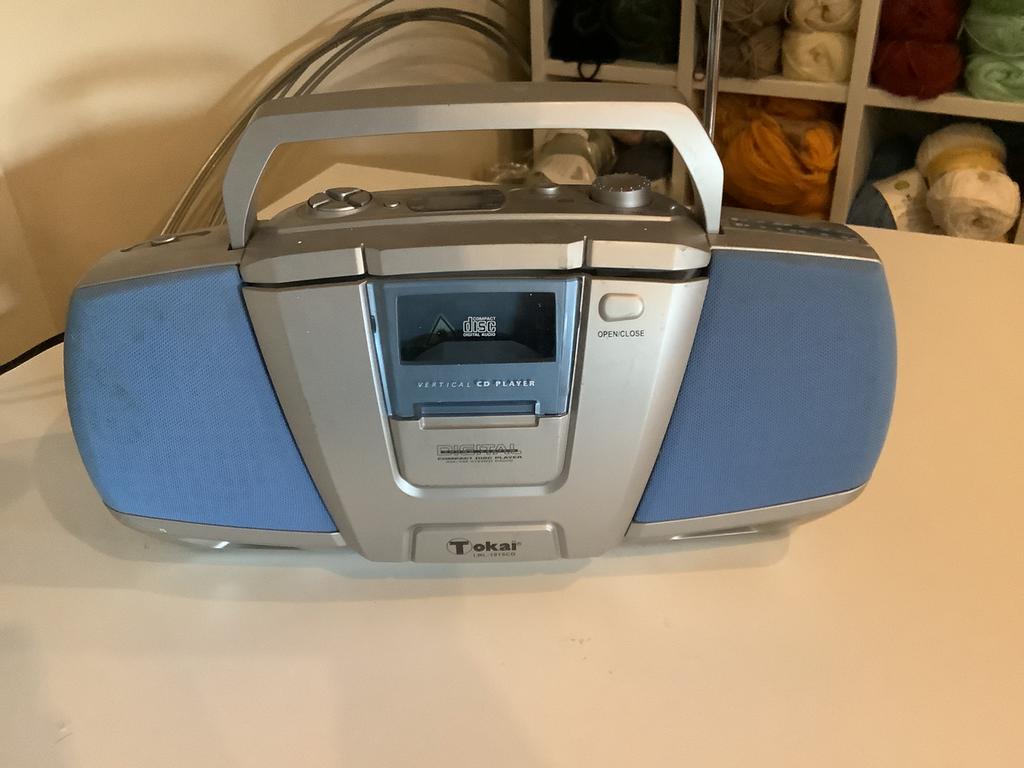 Radio werkt nog prima cd minder, Audio, Tv en Foto, Ophalen, Gebruikt, Radio