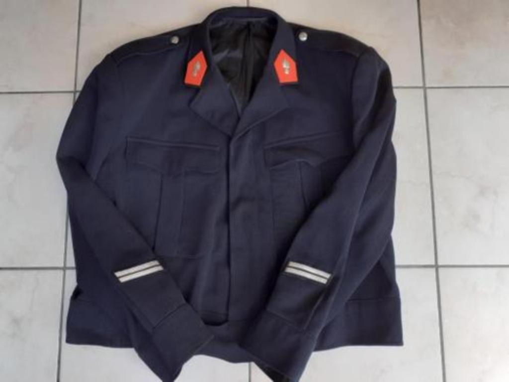JE CHERCHE battle dress Gendarmerie et dernier uniforme, Enlèvement ou Envoi, Gendarmerie, Vêtements ou Chaussures