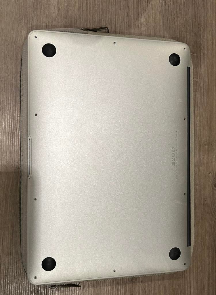 Macbook Air 13-inch, Computers en Software, Apple Macbooks, Gebruikt, MacBook Air, 13 inch, Minder dan 2 Ghz, 4 GB, Azerty, Ophalen of Verzenden
