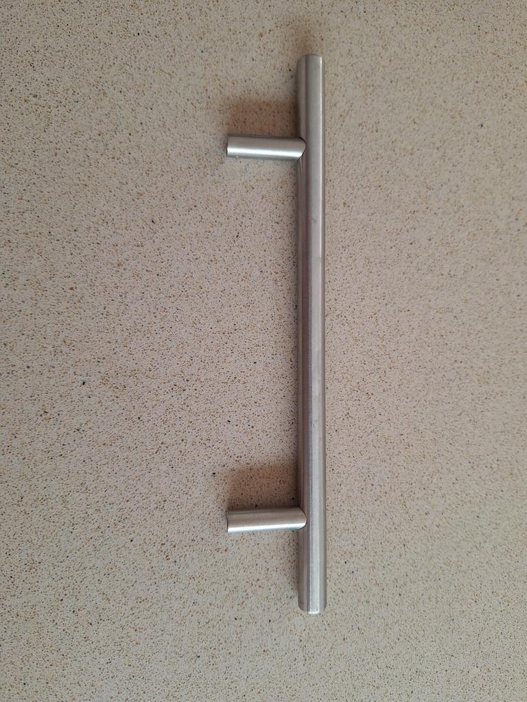 21 handgrepen inox 19cm lang ( 13 tssn vijzen) 3,5 diep, Ophalen, Zo goed als nieuw, Inox
