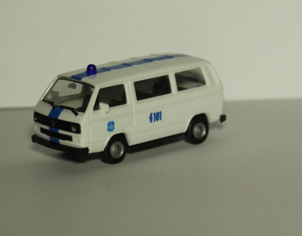 BUS DE POLICE VW 1/87, Collections, Enlèvement ou Envoi, Gendarmerie, Miniature ou Figurine